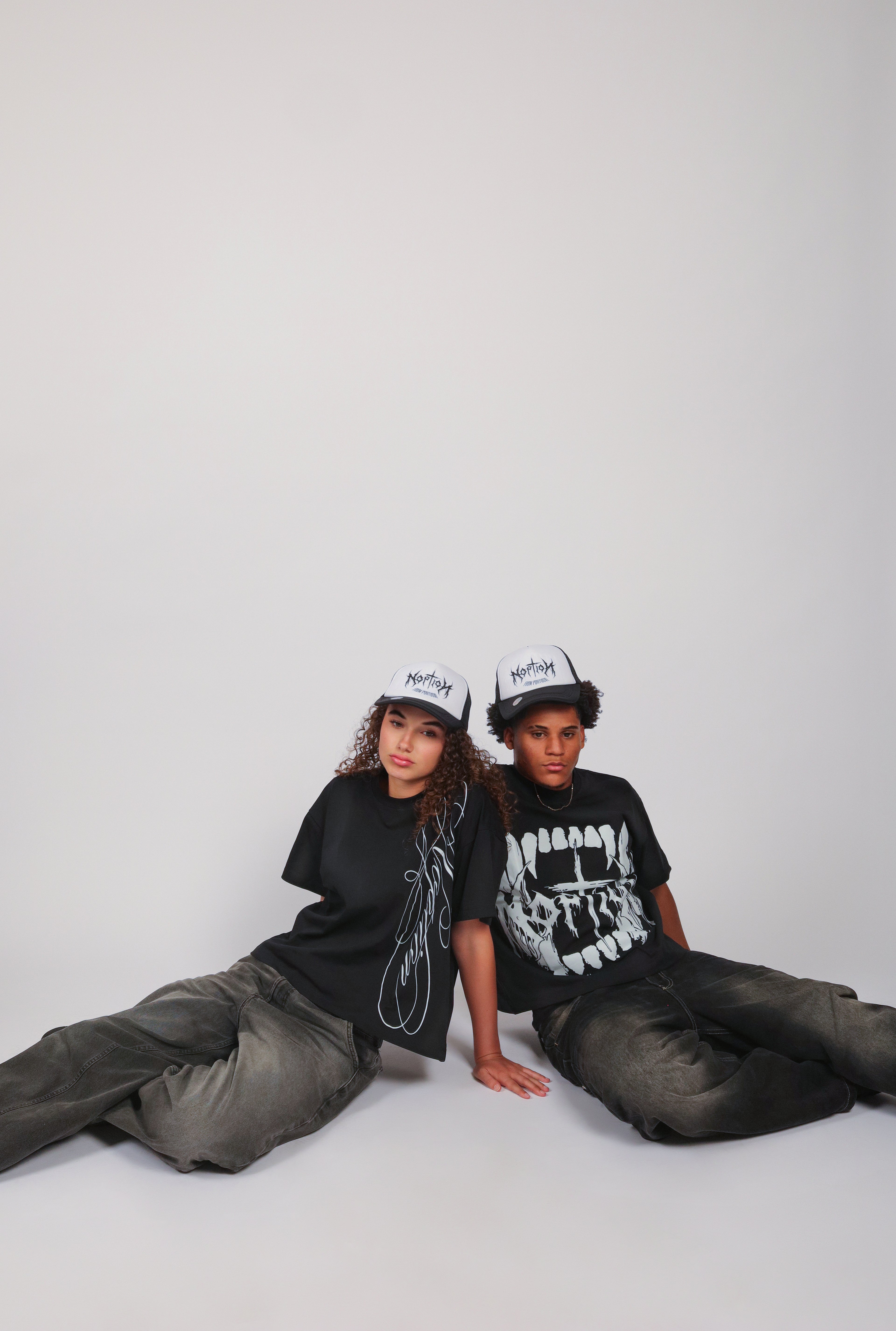 Caps